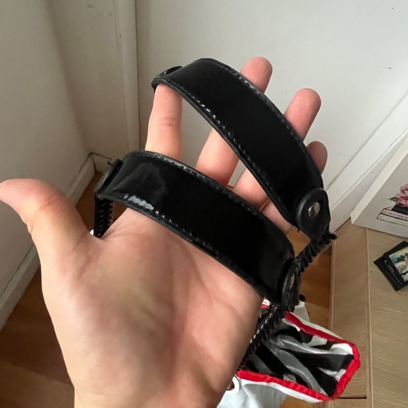 DSW Reversible Purse Bag Black Striped Lady Tree Walking Dog Couple Park Bench - Picture 13 of 13